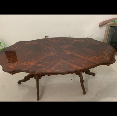 Dining Table And Chairs 