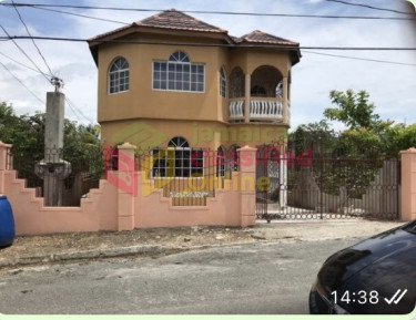 3 Bedrooms For Rent 