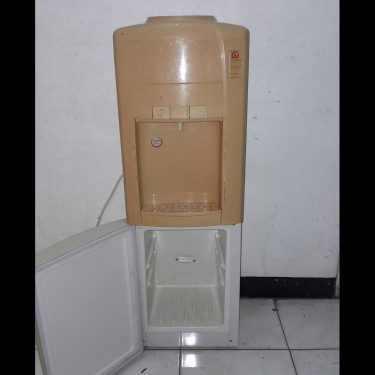 Water Dispenser 