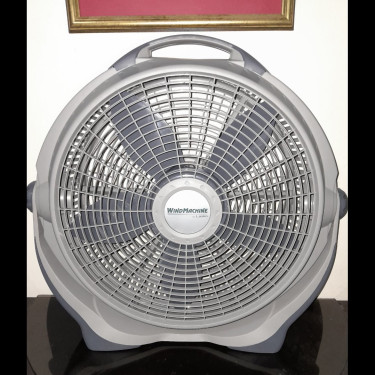 WindMachine Floor Fan