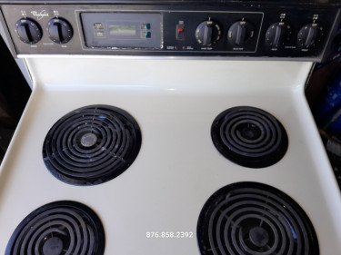 Stove, Electric 4 Burners 30 Stoves Kingston 