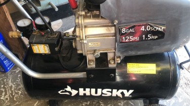 Husky 8 Gal. Air Compressor 125PSI