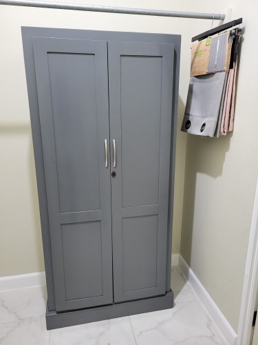 Storage Cabinet/Armoire