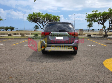 2019 Mitsubishi Outlander - High Spec Verson