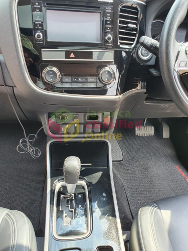 2019 Mitsubishi Outlander - High Spec Verson