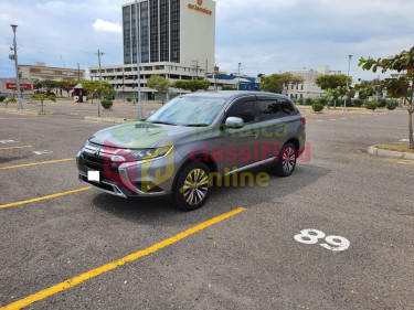 2019 Mitsubishi Outlander - High Spec Verson