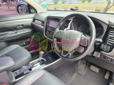 2019 Mitsubishi Outlander - High Spec Verson