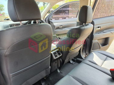 2019 Mitsubishi Outlander - High Spec Verson