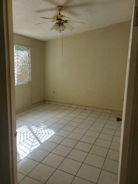 1 Bedroom House