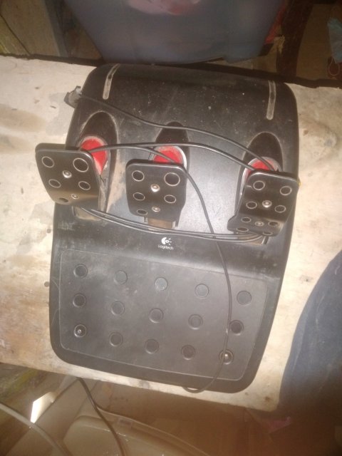 Logitech G25 Steering Wheel Shifter And Pedals