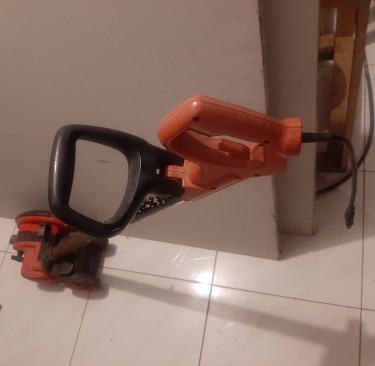 Black & Decker Edge Hog (Electric Edge Cutter)