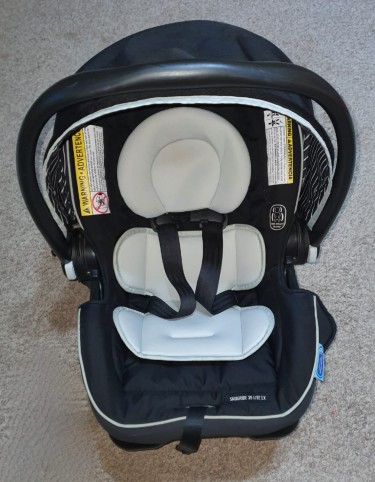 Graco SnugRide Car Seat With Base $22,000