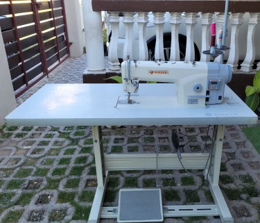 Singer Digital Sewing Machine