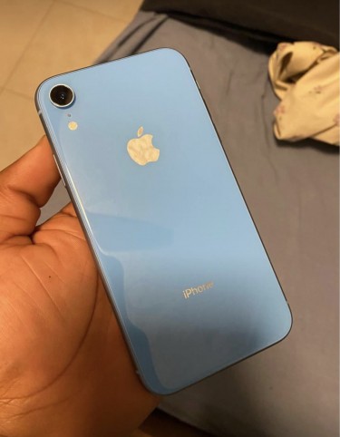 IPhone XR (no Face ID 
