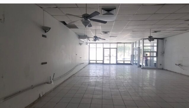 2500SF Commercial Space