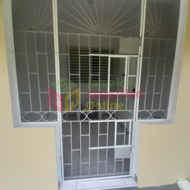  Furnished 1 Bedroom Flat