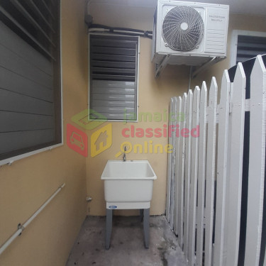  Furnished 1 Bedroom Flat