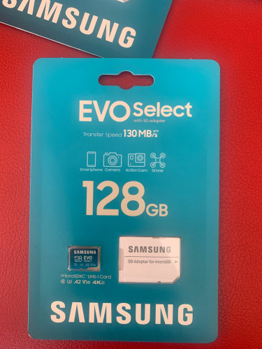 Brand New Sealed Samsung 128GB 130MB/s Full HD & 4