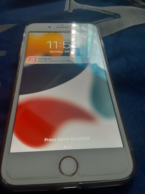 I Phone 8 +