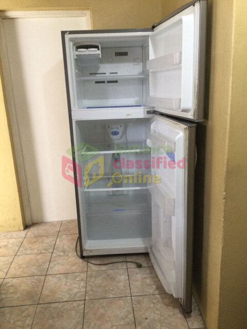 Stainless Steel LG T478QC Refrigerator NEGOTIABLE