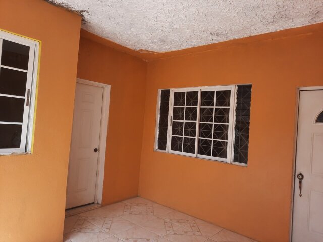 Fully Self Contained 1 Bedroom House For Rent