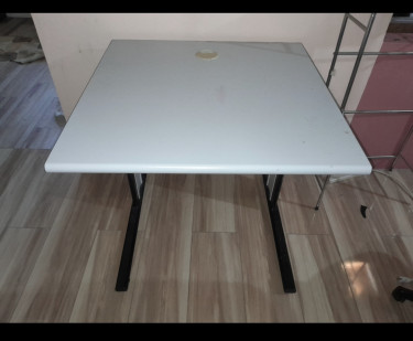 Office Desk, Plz Read Add. Info.