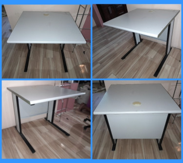 Office Desk, Plz Read Add. Info.