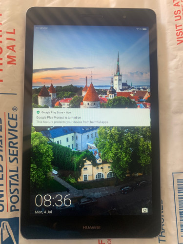 Mint 8”HUAWEI HONOR T3 Tablet With 16GB Storage An