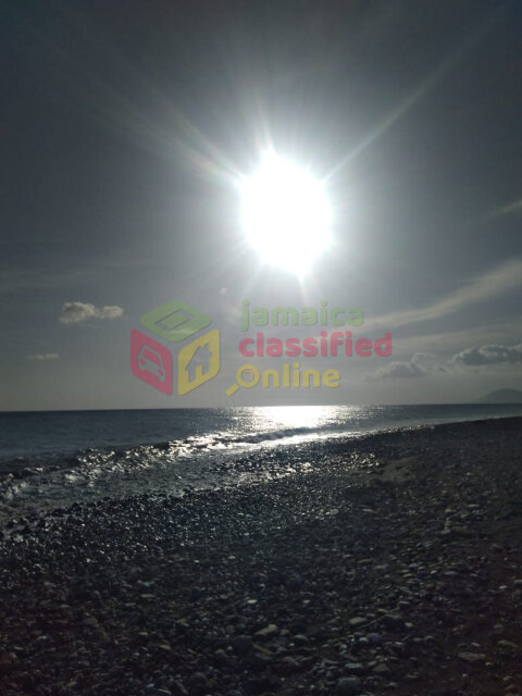 UnWineByTheBeach, River Or Hilltop