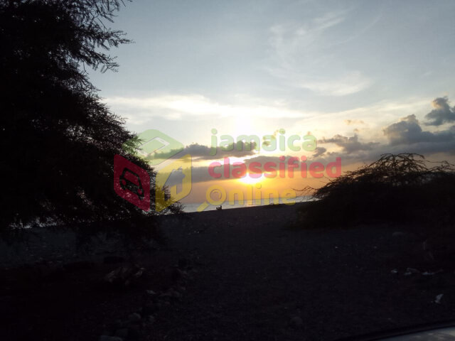 UnWineByTheBeach, River Or Hilltop