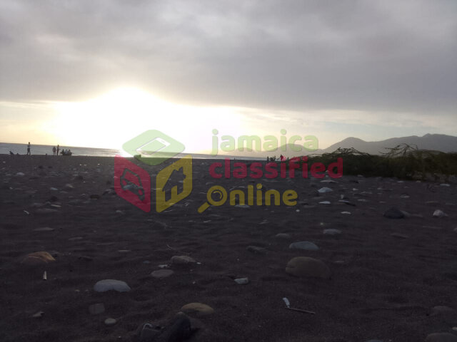 UnWineByTheBeach, River Or Hilltop
