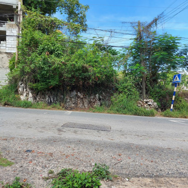 FOR SALE : Red Hills Square Residential Lot  