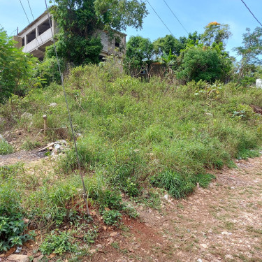 FOR SALE : Red Hills Square Residential Lot  