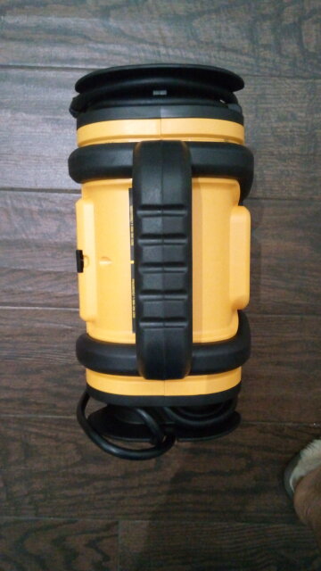 DeWalt Battery Charger And Jumper And Inflator