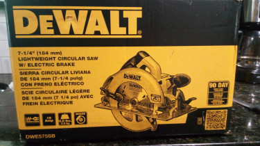 DeWalt 7  1/4 In Circular Saw Corded