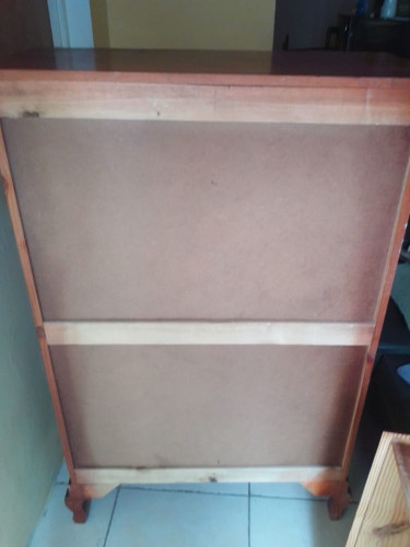 Beautiful 7 Piece Chest Of Drawer