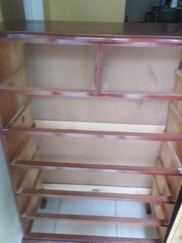 Beautiful 7 Piece Chest Of Drawer