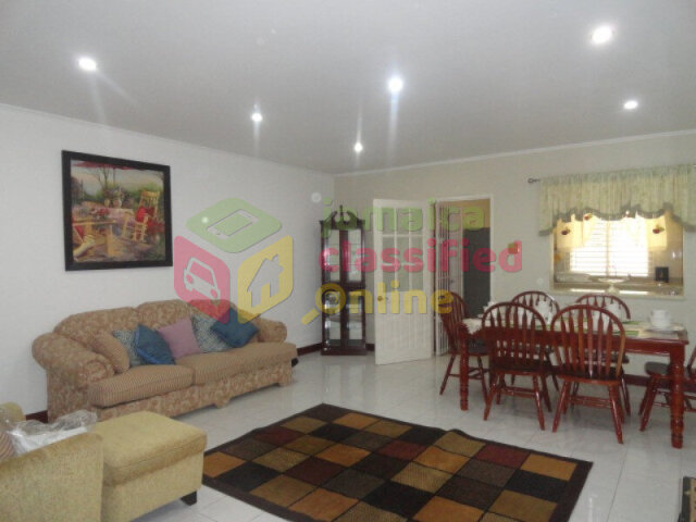 Ground Floor 2 Bedrooms In Coral Gardens