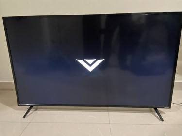 55inch 4K UHD Smart Tv (Vizio)