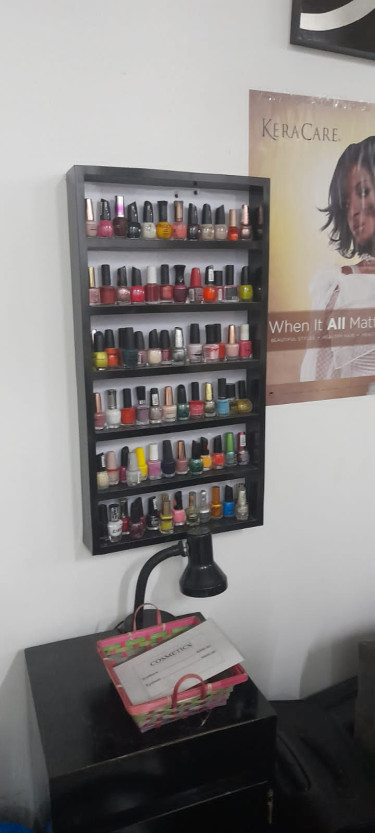NAIL BOOTH FOR RENT PORTMORE 