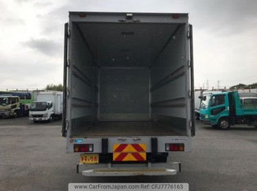 ISUZU BOX TRUCK FOR HIRE 