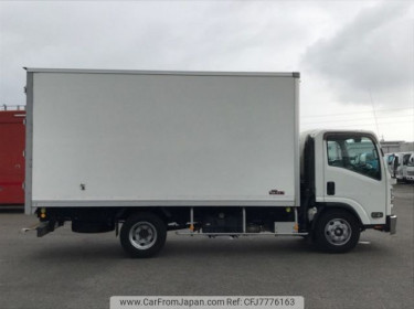 ISUZU BOX TRUCK FOR HIRE 