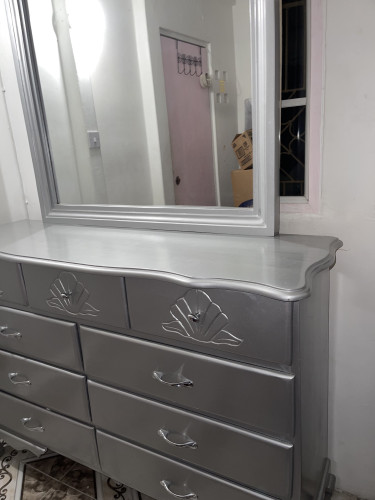 9 Draw Silver Dresser With Mirror 