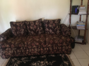 Dresser,Couches