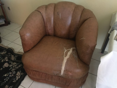 Dresser,Couches