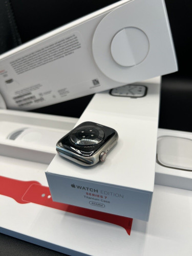 Apple Watch Edition Series 7 GPS
