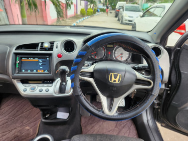 2011 Honda Stream