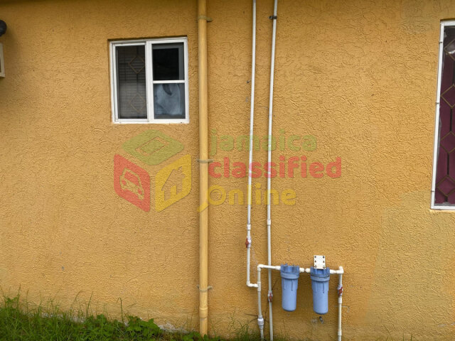 2 Bedroom 1 Bath Gated, AC, RENT