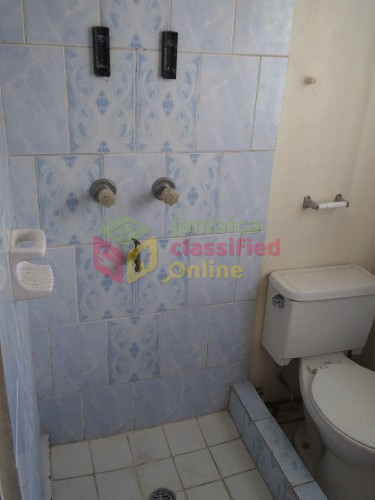 Furnished 1 Bedroom And 1 Bathroom