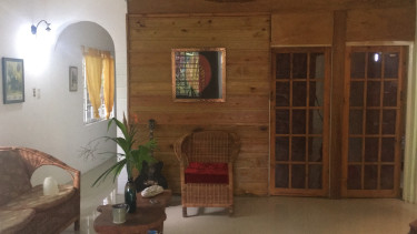 3 Bedrooms Home In A Garden